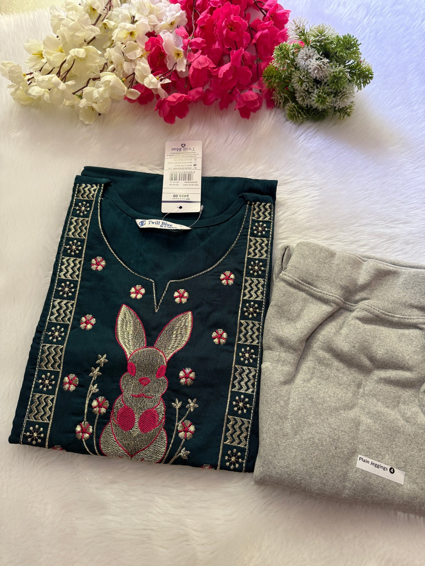 Kurti with jeggins combo
