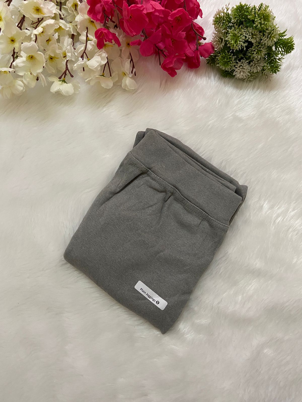 Dark grey jeggings