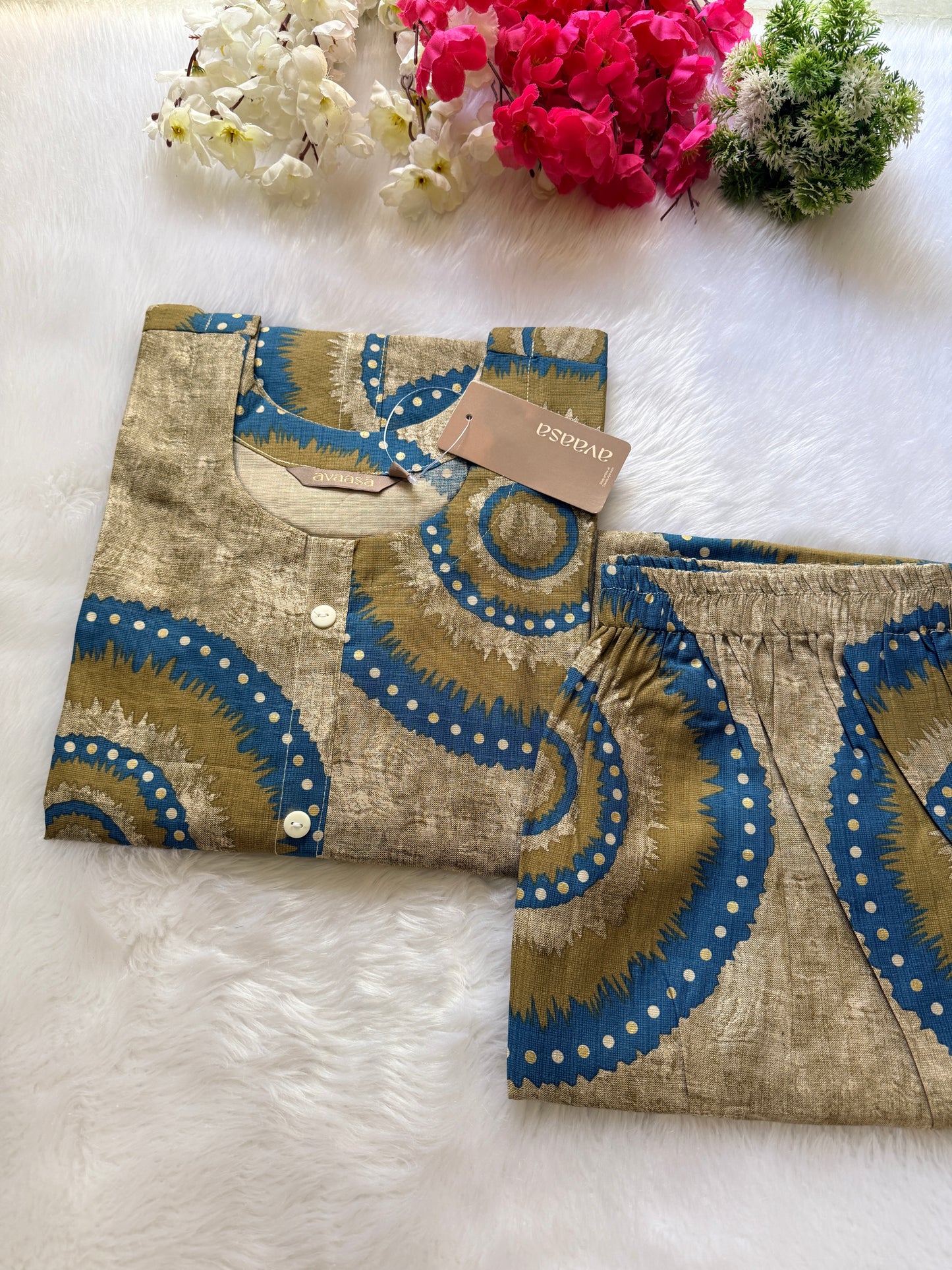 Avaasa kurti pant sets