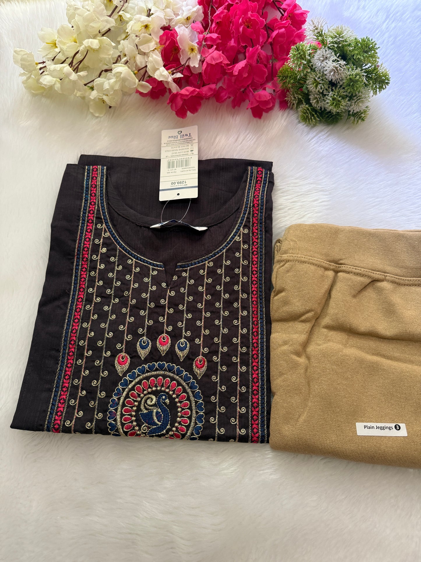 Kurti with jeggins combo